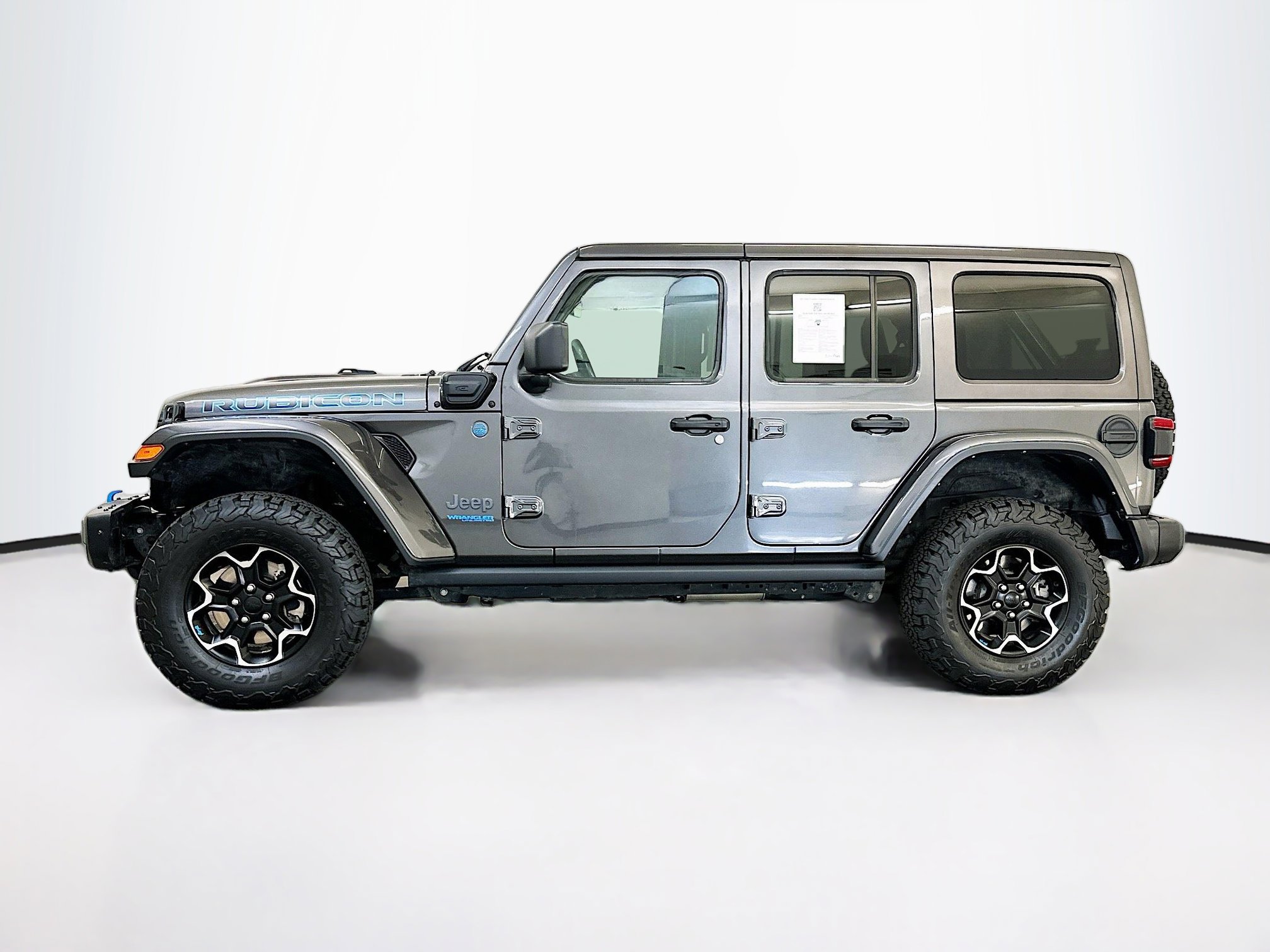 Used 2021 Jeep Wrangler Unlimited Rubicon 4xe w/ Steel Bumper Group image 4