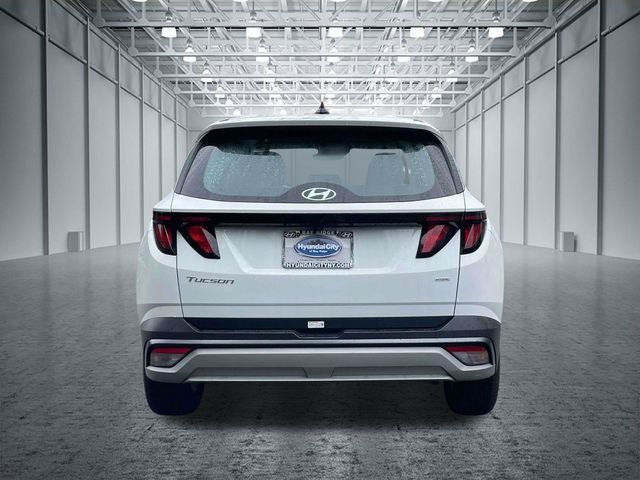 Used 2025 Hyundai Tucson SE AWD/4WD image 9