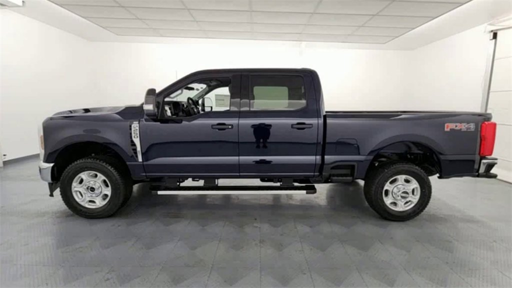 New 2025 Ford F250 XLT w/ FX4 Off-Road Package image 5