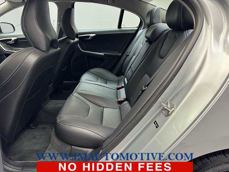 Used 2018 Volvo S60 T5 Dynamic w/ Vision Package image 15