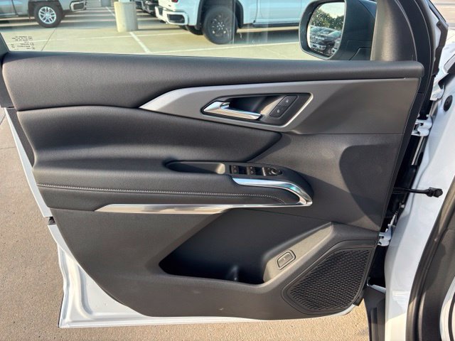 New 2027 Chevrolet Traverse LT w/ Sun and Wheel Package AWD/4WD image 16
