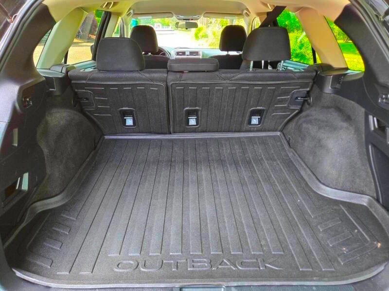 Used 2018 Subaru Outback 2.5i Premium image 20