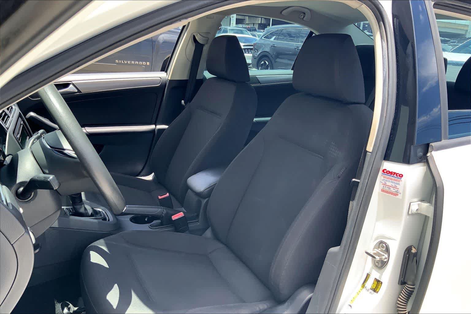 Used 2015 Volkswagen Jetta TDI S FWD image 11