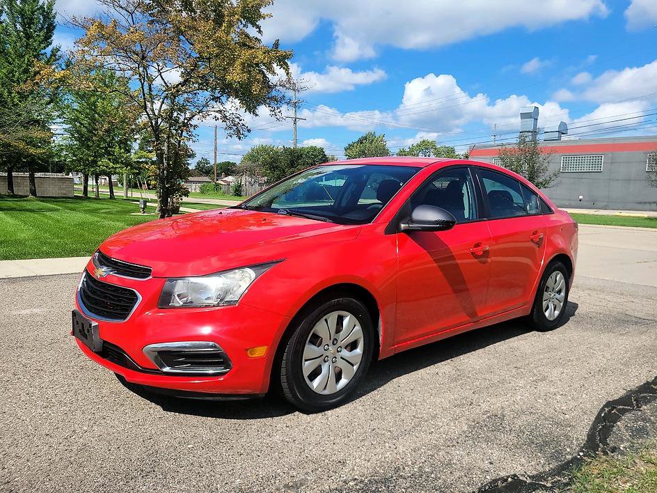Used 2016 Chevrolet Cruze LS FWD image 3