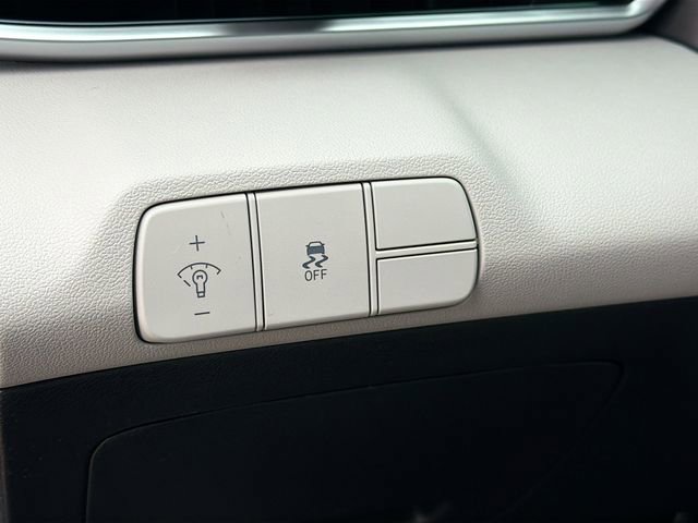 New 2026 Hyundai Elantra Limited image 10