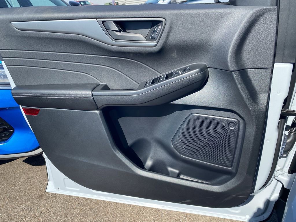 New 2026 Ford Escape Active image 18