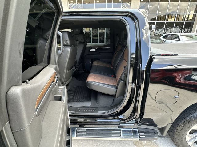 Used 2023 Chevrolet Silverado 1500 High Country w/ Z71 Off-Road Package AWD/4WD image 28