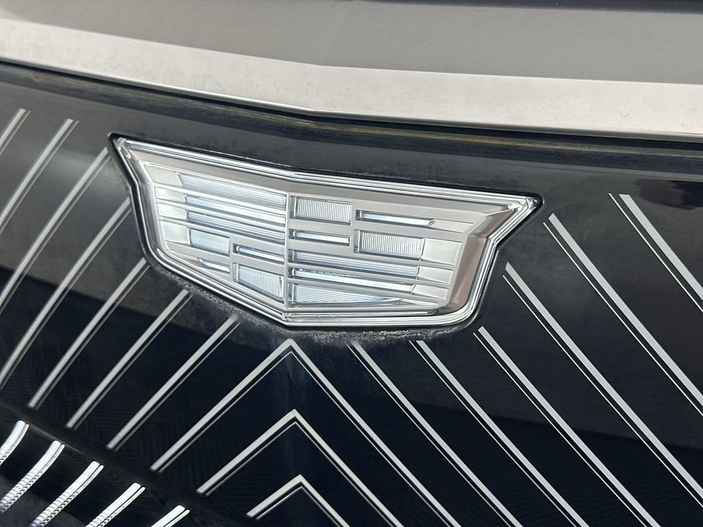 Used 2023 Cadillac Lyriq 2WD image 34