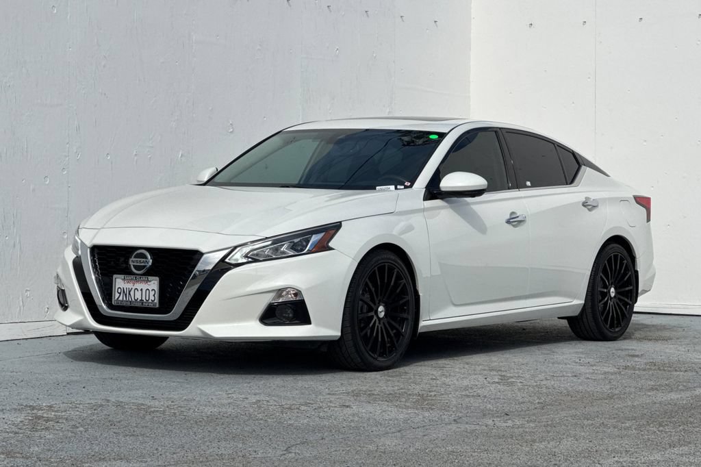 Used 2019 Nissan Altima 2.0 Platinum FWD image 7