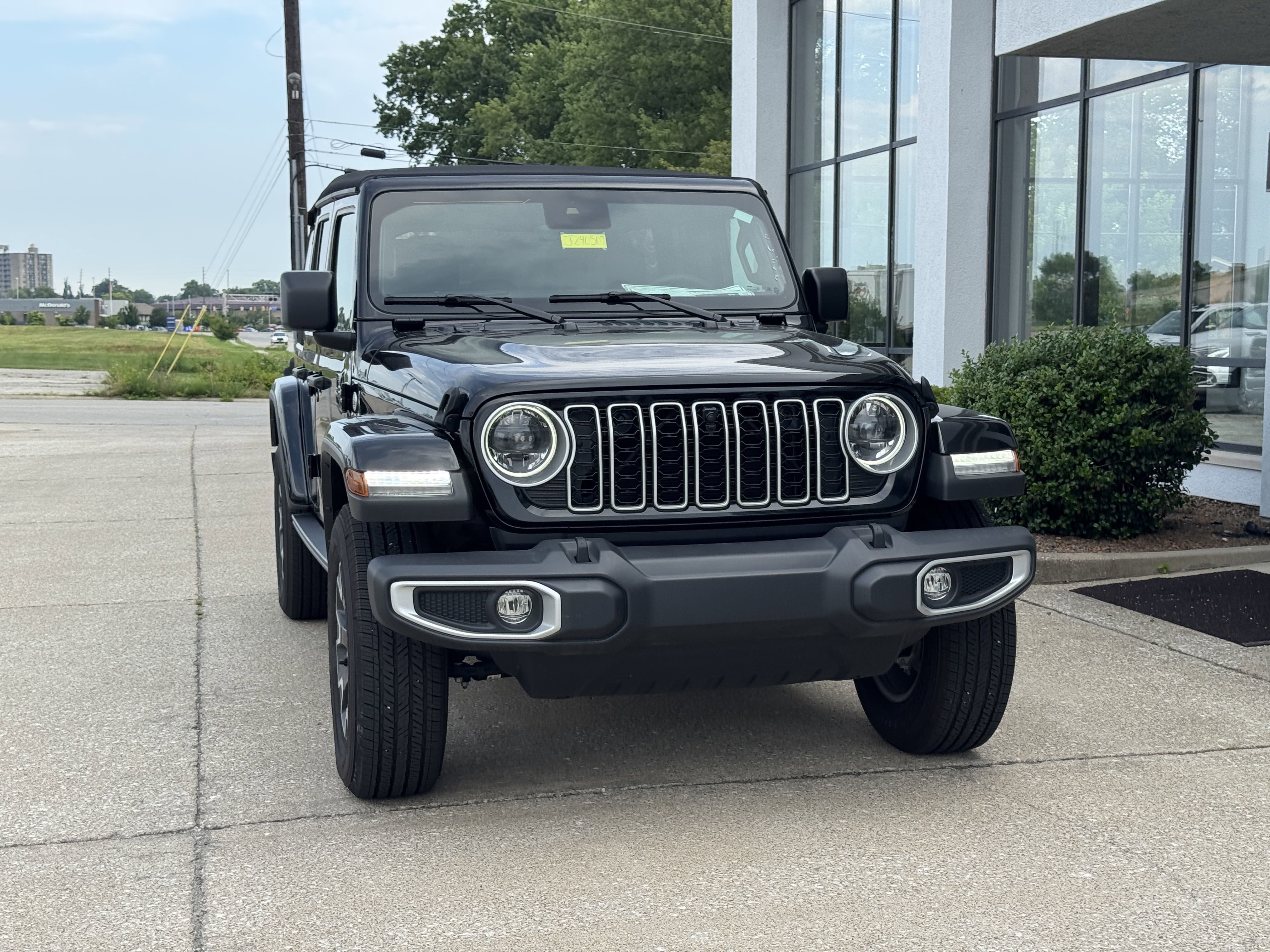 New 2024 Jeep Wrangler Sahara w/ Technology Group image 22
