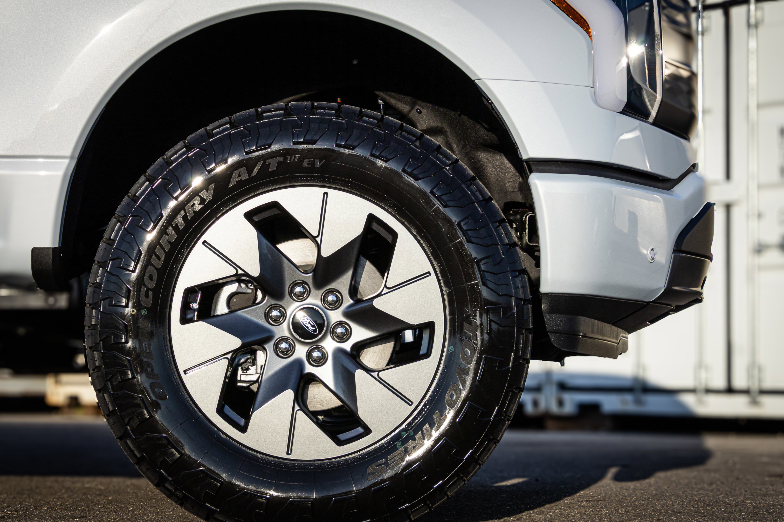 New 2025 Ford F150 Lightning Lariat AWD/4WD image 12