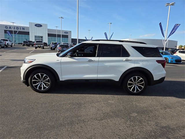 Certified 2023 Ford Explorer ST-Line w/ Class IV Trailer Tow Package image 4