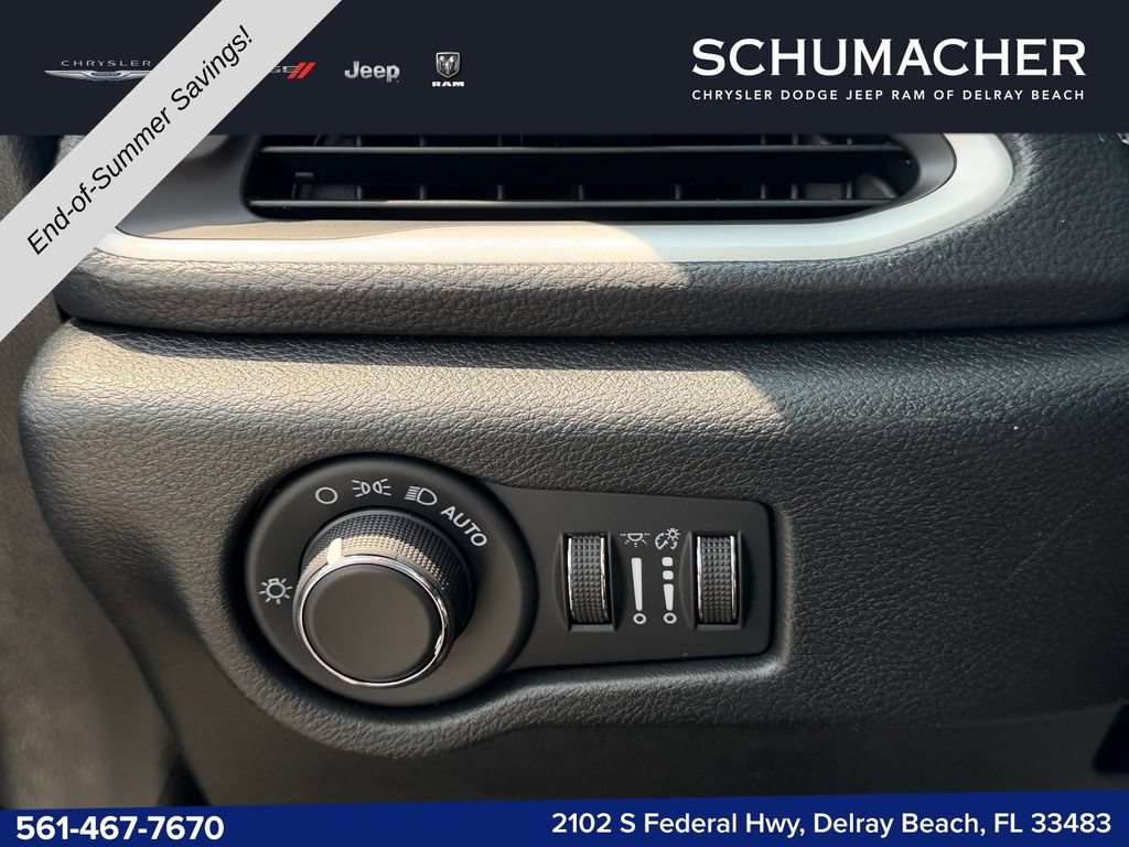 New 2027 Chrysler Pacifica Limited FWD image 24