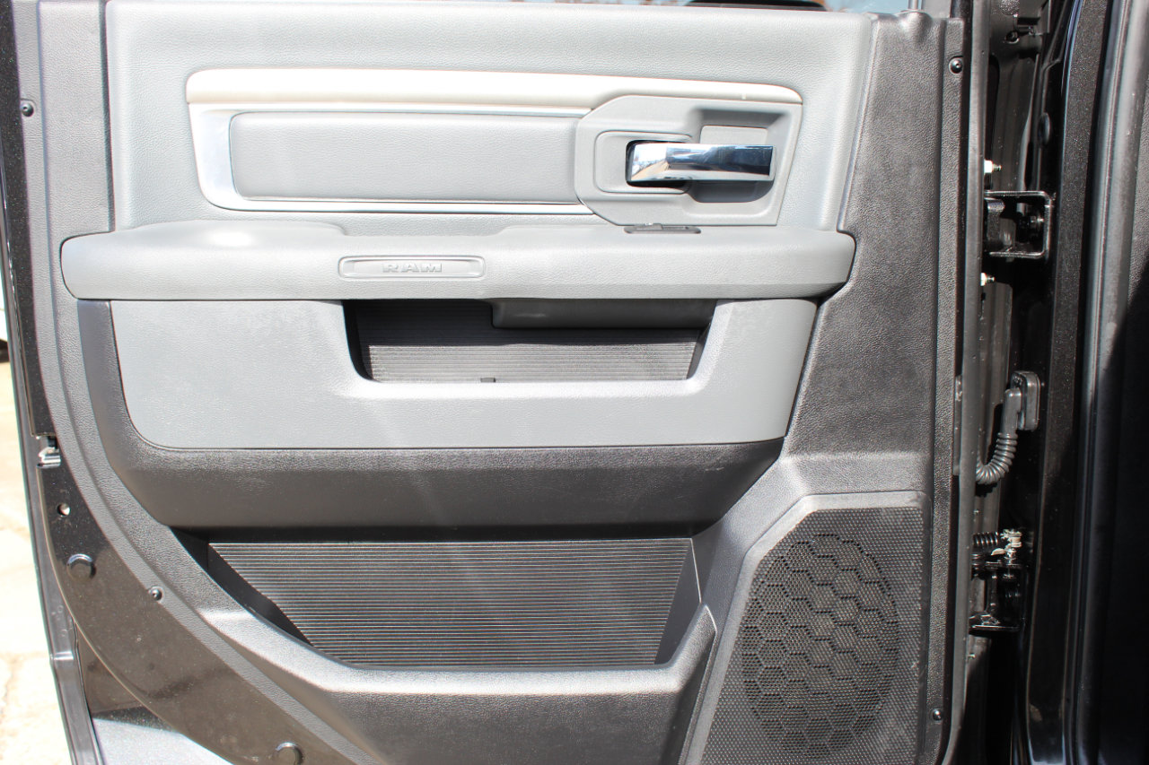 Used 2016 RAM 3500 Lone Star image 14