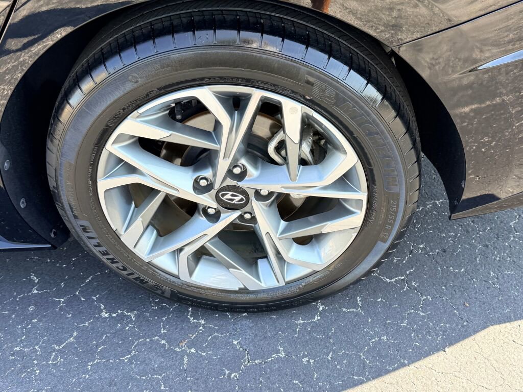 Used 2023 Hyundai Sonata SEL w/ Cargo Package image 9