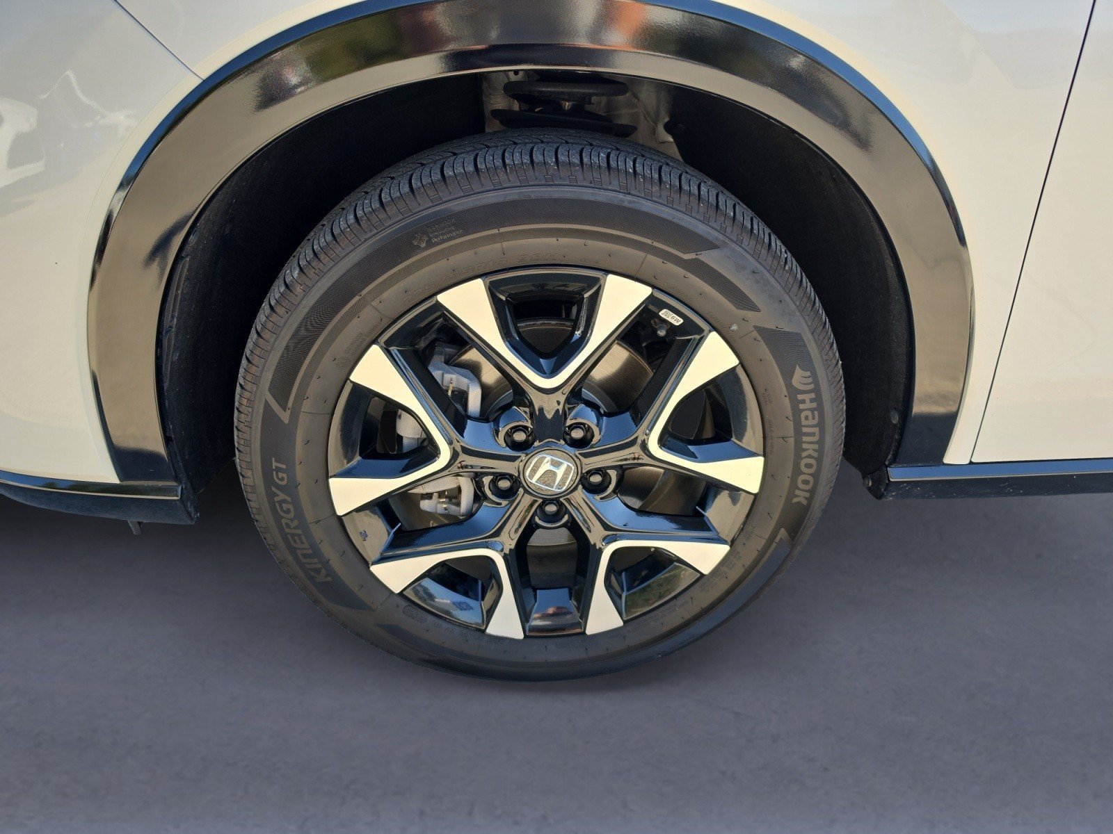 Used 2026 Honda HR-V EX-L image 32