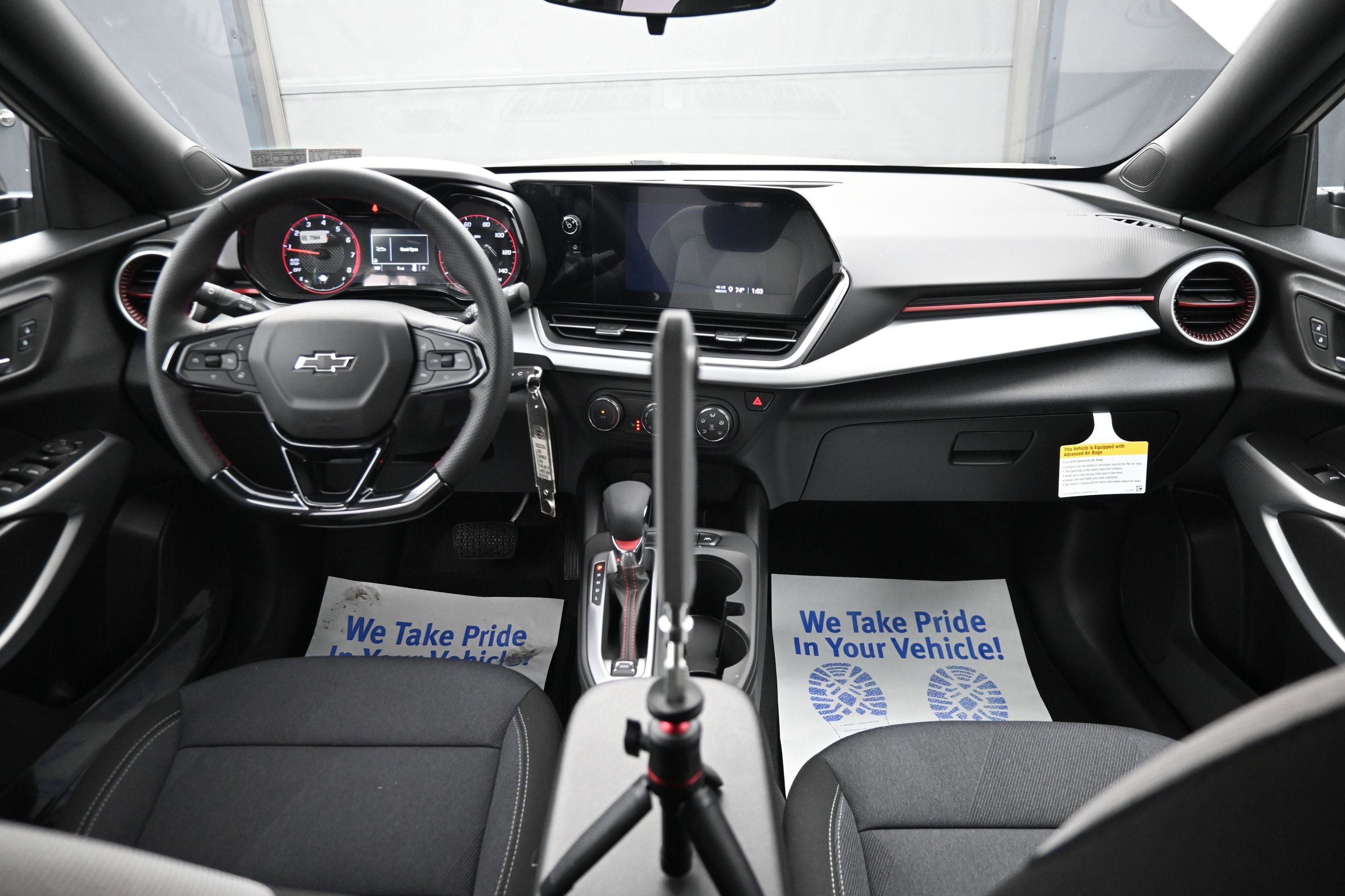 New 2026 Chevrolet Trax RS w/ Sunroof Package FWD image 20