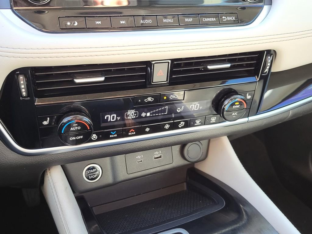 Used 2023 Nissan Rogue SL w/ SL Premium Package image 30