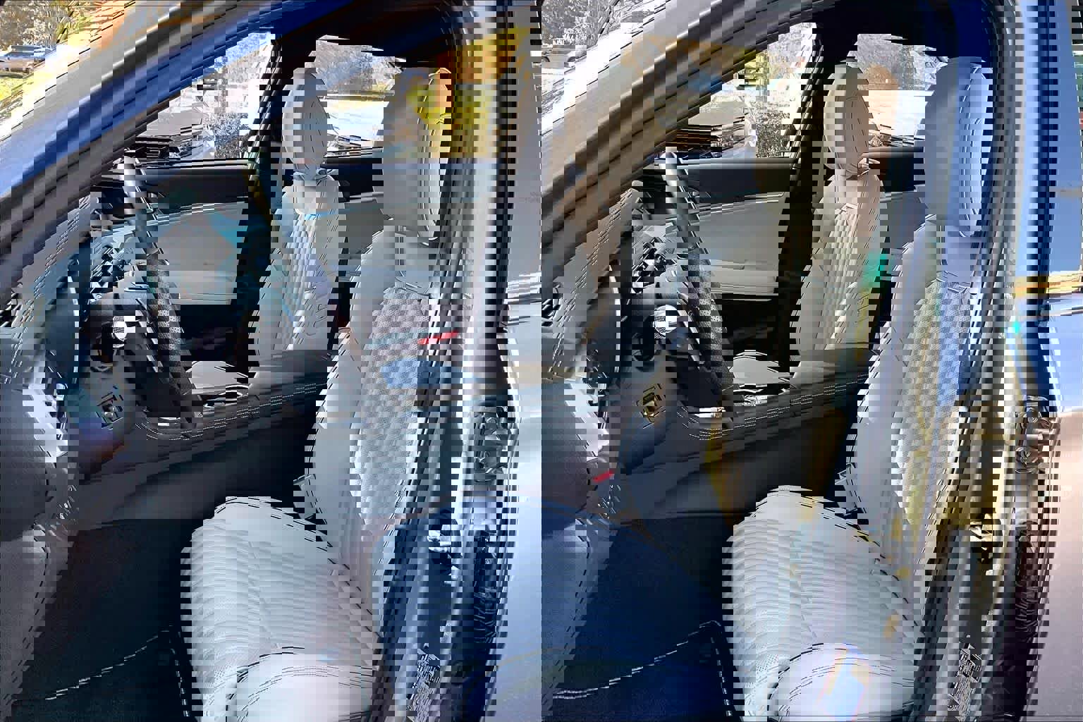 Used 2025 Genesis G70 3.3T Advanced image 8