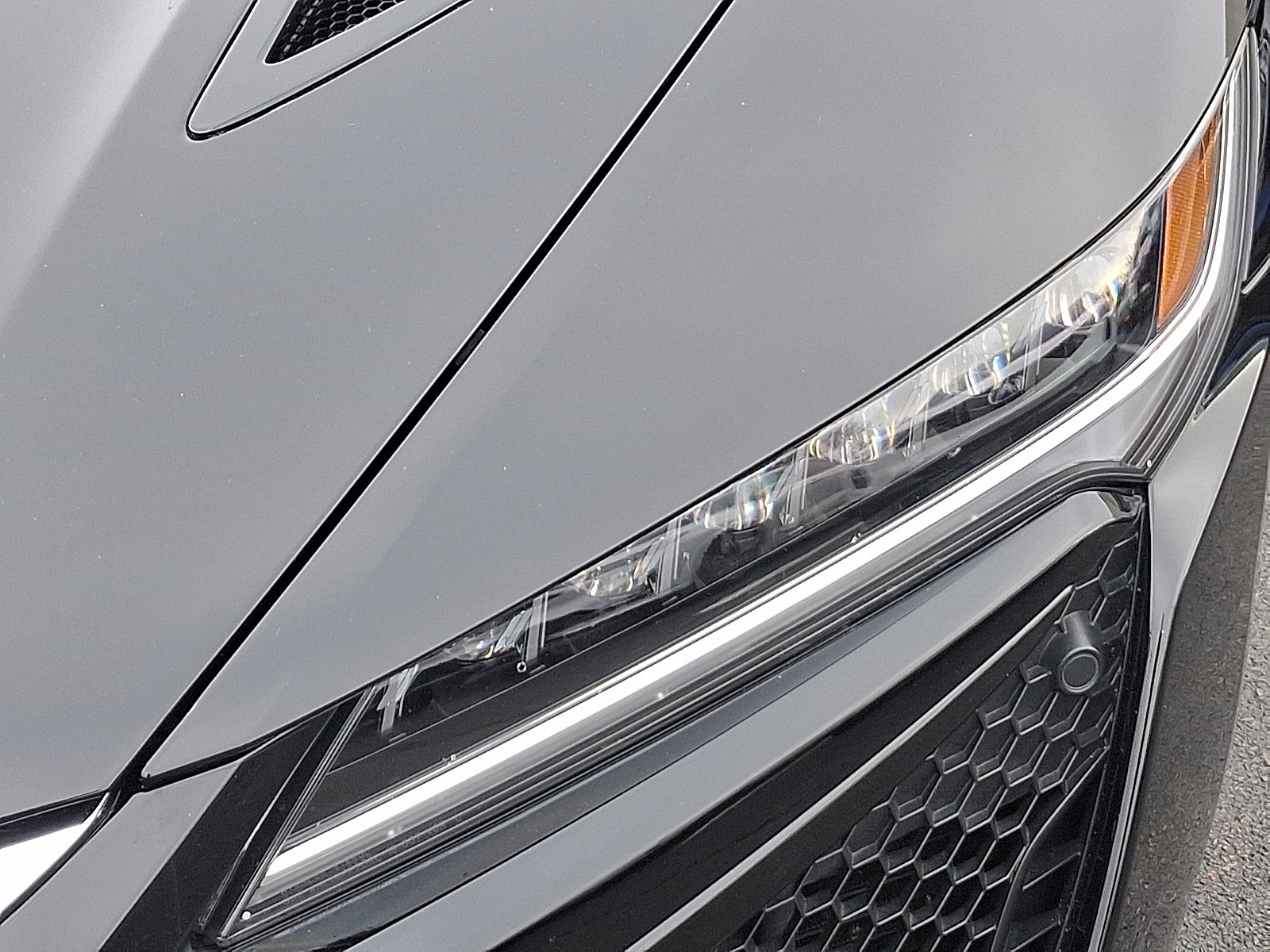 Used 2017 Acura NSX image 9