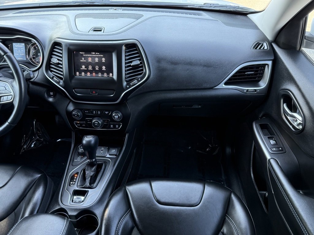 Used 2019 Jeep Cherokee Latitude Plus image 24