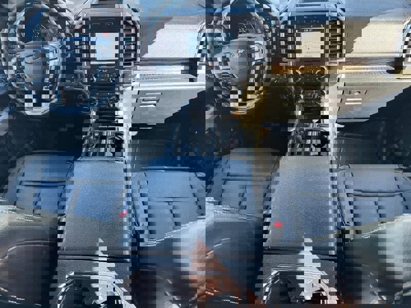 Used 2018 Ford F150 Lariat w/ Equipment Group 502A Luxury image 11