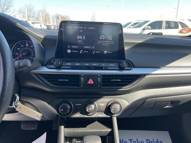 Certified 2023 Kia Forte LXS w/ LXS Technology Package image 16