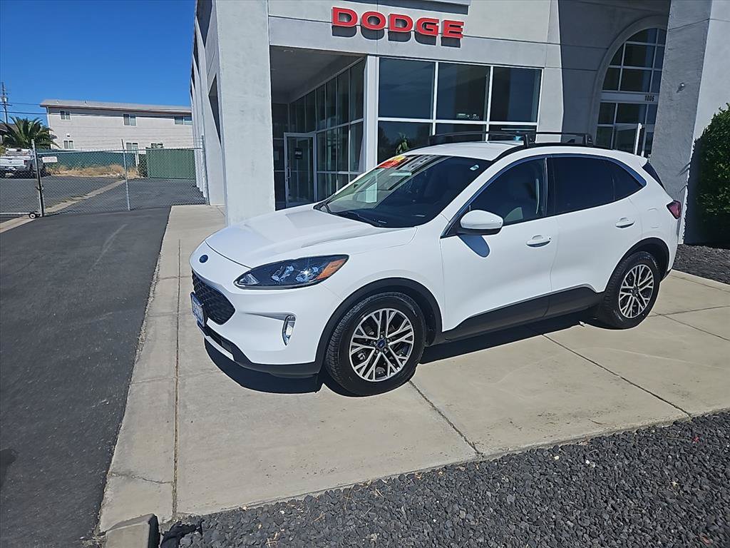 Used 2020 Ford Escape SEL FWD image 2