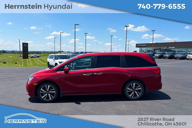 Used 2024 Honda Odyssey Touring image 4