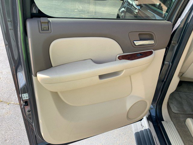 Used 2011 Chevrolet Avalanche LS RWD image 12