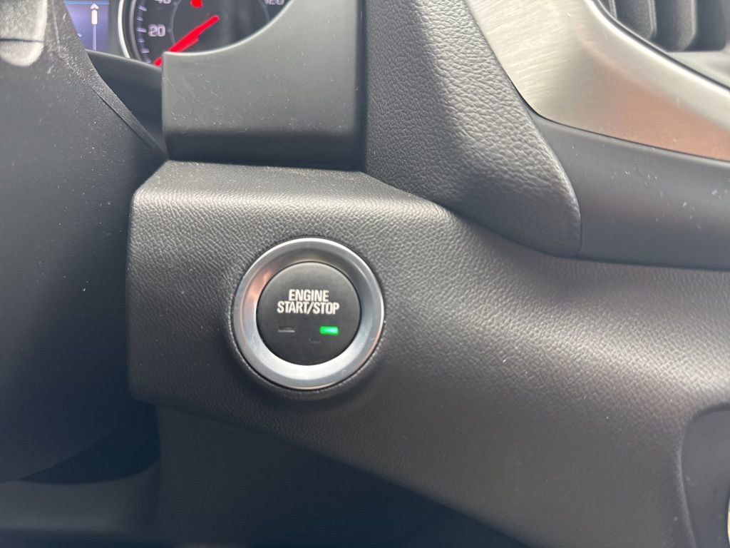 Used 2023 GMC Terrain SLE w/ Driver Convenience Package image 50