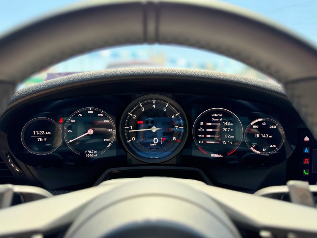 Used 2024 Porsche 911 Carrera RWD image 15