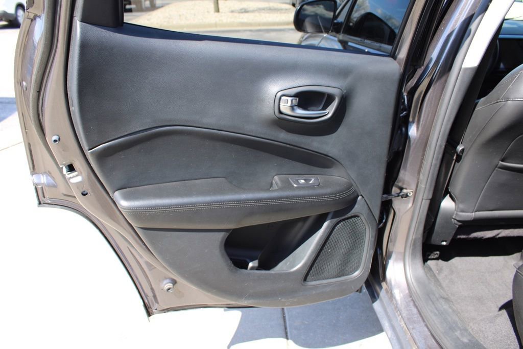 Used 2019 Jeep Compass Altitude image 25