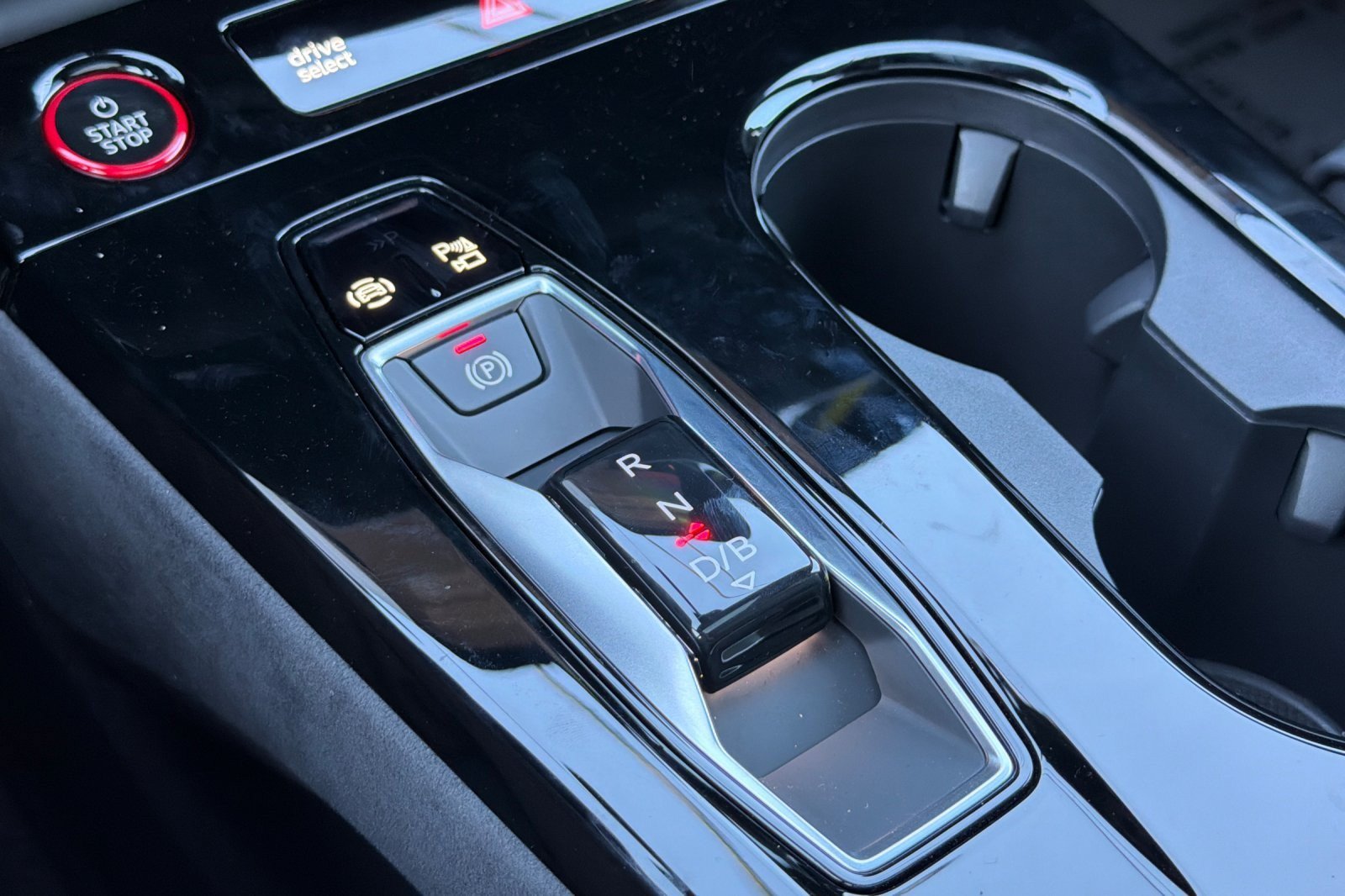 New 2027 Audi SQ6 e-tron Premium Plus AWD/4WD image 21