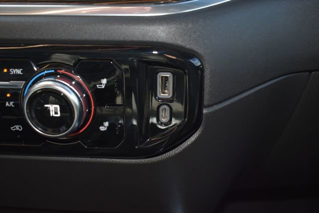 Used 2022 GMC Sierra 1500 Elevation w/ Elevation Premium Package AWD/4WD image 30