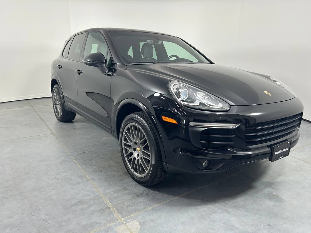Used 2017 Porsche Cayenne Platinum Edition AWD/4WD image 9