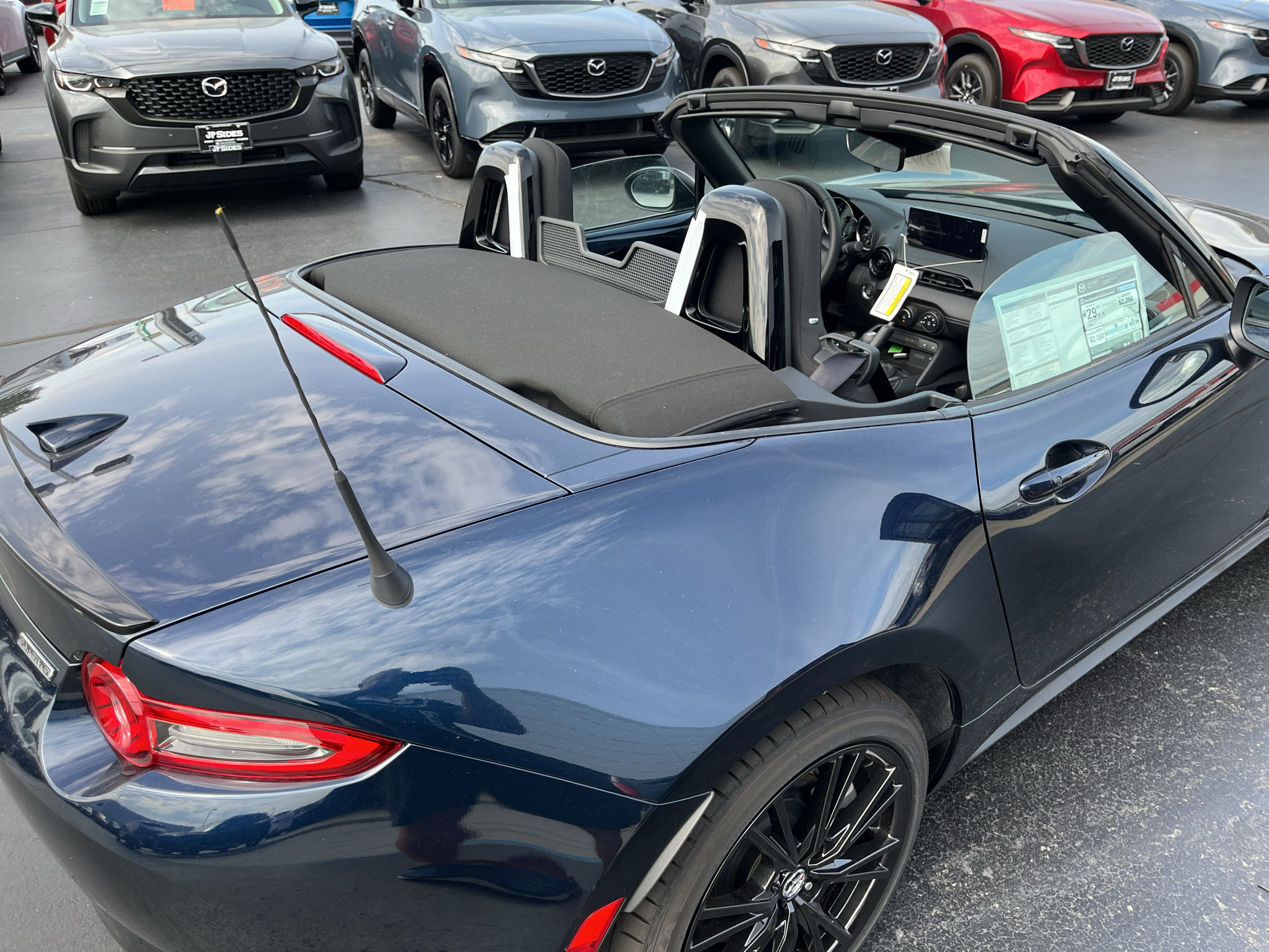 New 2026 MAZDA MX-5 Miata Club w/ Weather Package RWD image 31