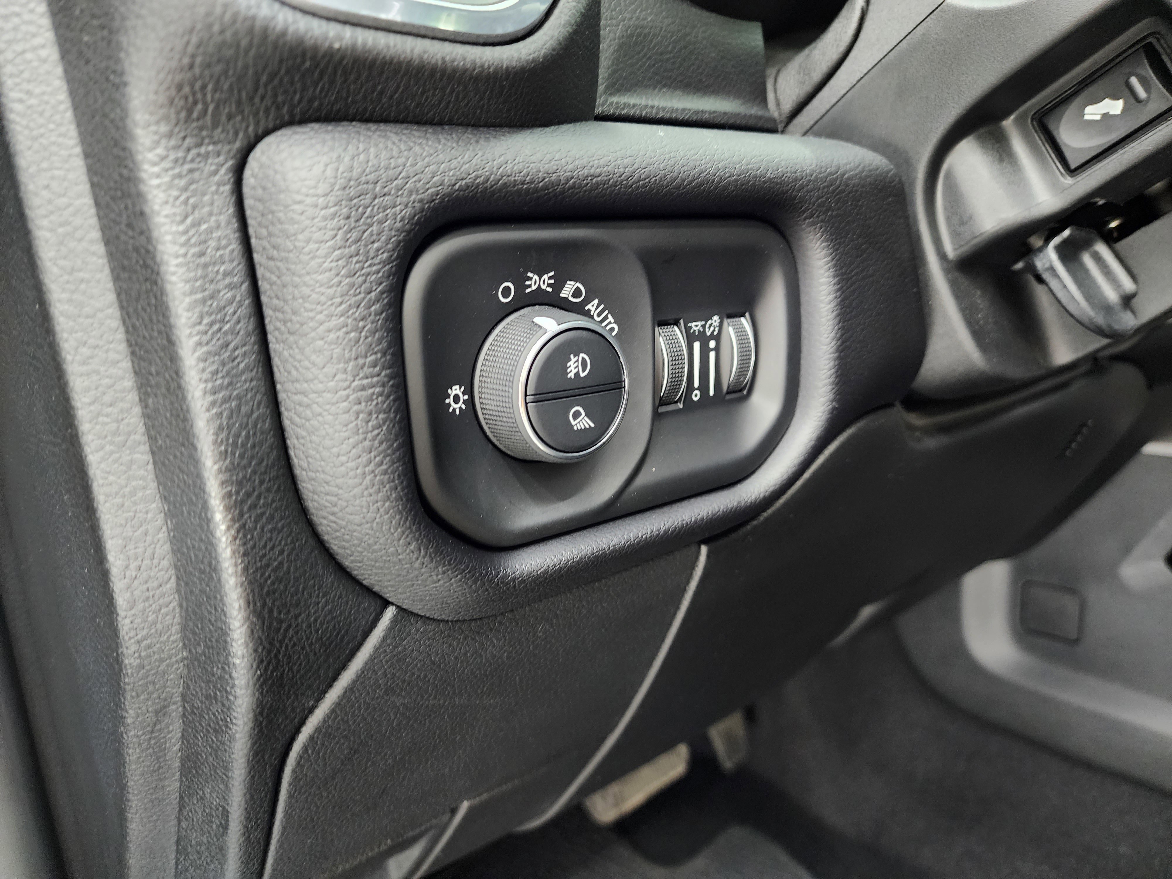 Used 2020 RAM 2500 Laramie image 50