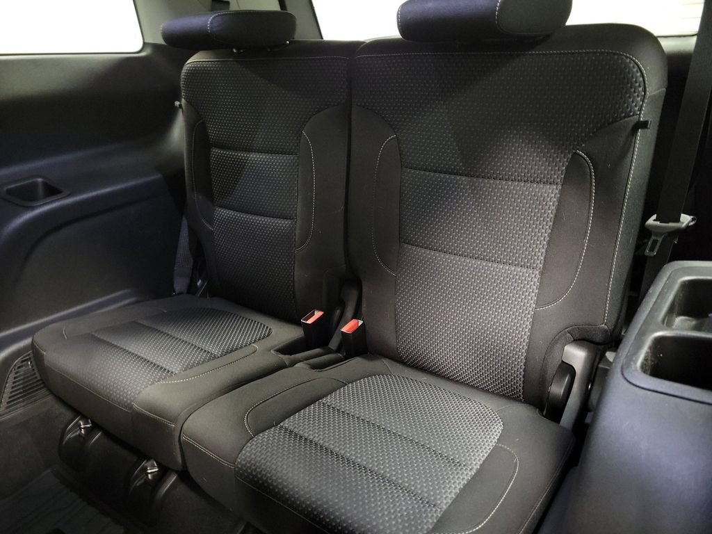 Used 2023 GMC Acadia SLE FWD image 29
