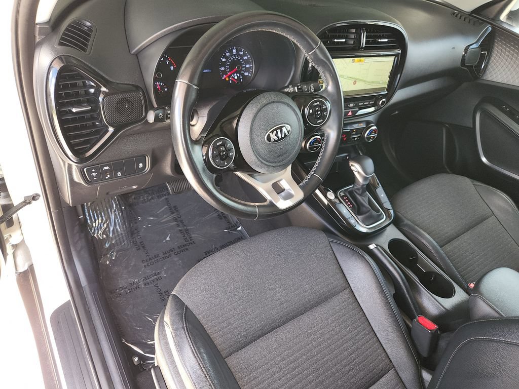 Used 2020 Kia Soul EX w/ Option Group 015 FWD image 17
