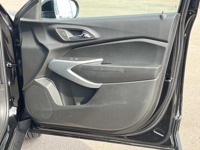 Certified 2025 Chevrolet Trax RS w/ Driver Confidence Package FWD image 22