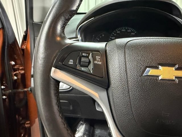 Used 2019 Chevrolet Trax LT w/ LT Convenience Package AWD/4WD image 15