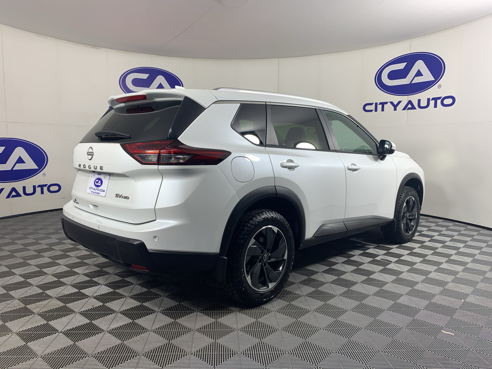 Used 2024 Nissan Rogue SV w/ SV Premium Package AWD/4WD image 3
