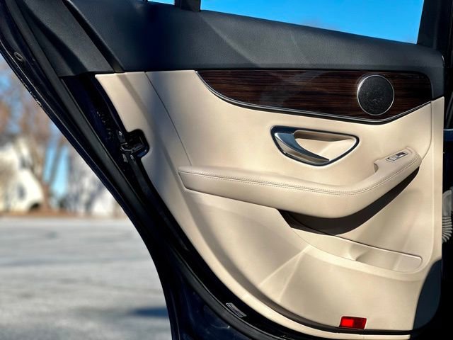 Used 2018 Mercedes-Benz C 300 4MATIC Sedan image 15
