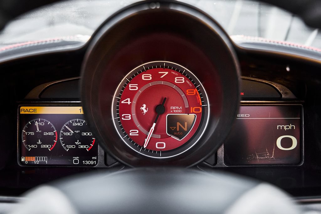 Used 2012 Ferrari 458 Spider RWD image 58