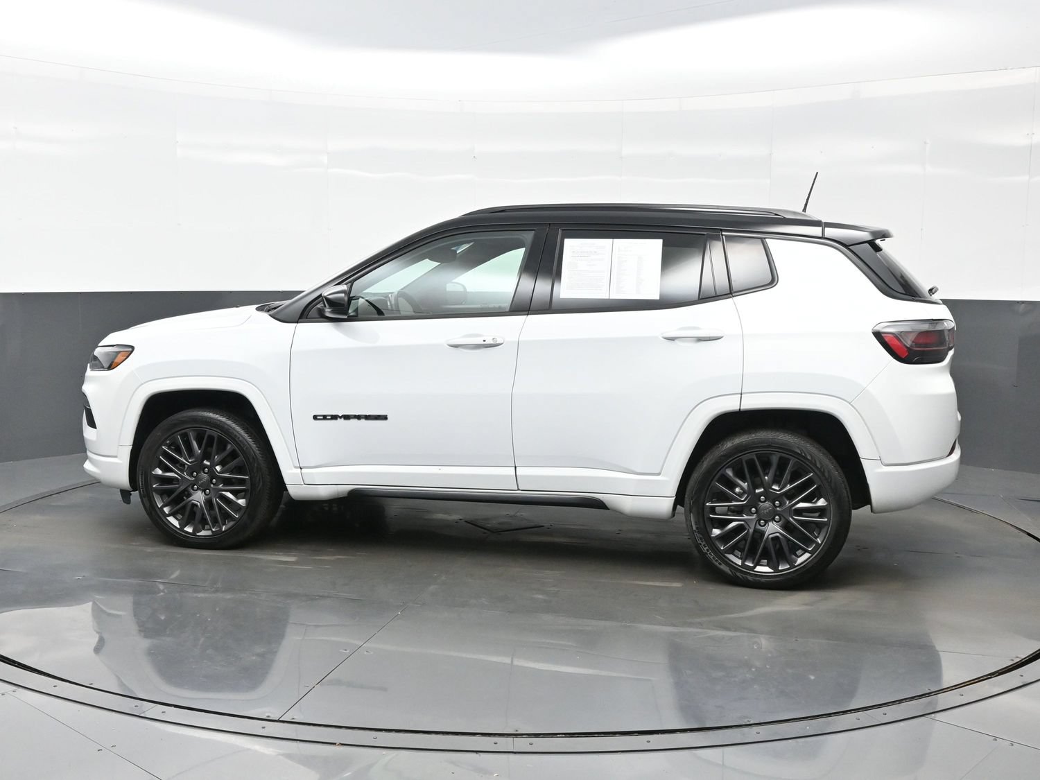 Used 2022 Jeep Compass High Altitude AWD/4WD image 4