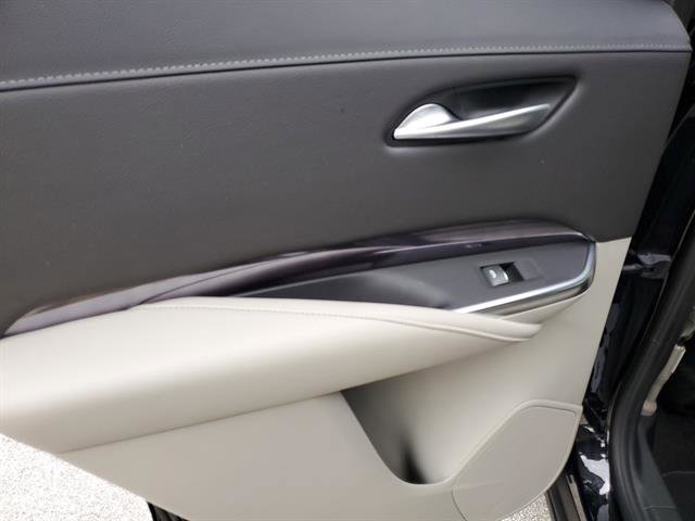 Used 2023 Cadillac XT4 Luxury image 35