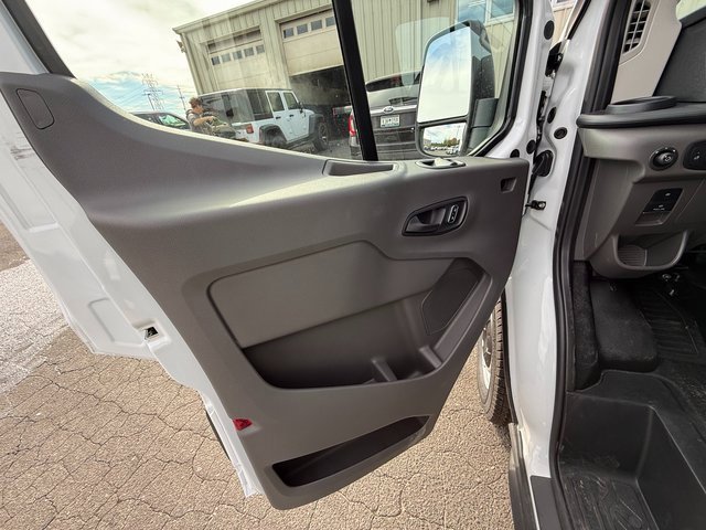 New 2026 Ford Transit 250 148 Medium Roof w/ Load Area Protection Package image 16