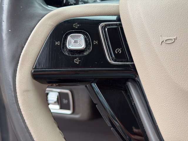 Certified 2020 Lincoln Corsair FWD w/ Equipment Group 101A image 25
