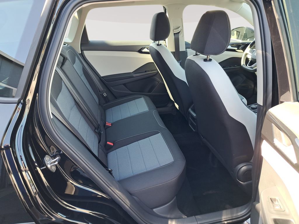 New 2025 Volkswagen Taos S image 17